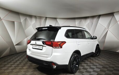 Mitsubishi Outlander III рестайлинг 3, 2021 год, 2 731 000 рублей, 2 фотография