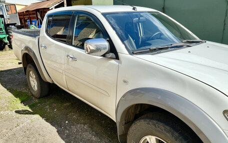 Mitsubishi L200 IV рестайлинг, 2013 год, 990 000 рублей, 3 фотография