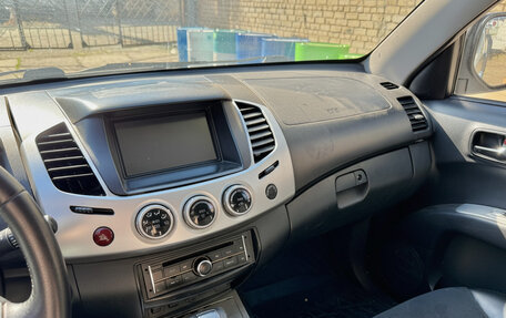 Mitsubishi L200 IV рестайлинг, 2013 год, 990 000 рублей, 17 фотография