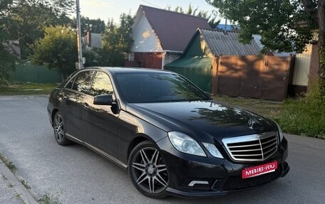 Mercedes-Benz E-Класс, 2011 год, 1 320 000 рублей, 1 фотография