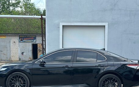 Toyota Camry, 2020 год, 2 490 000 рублей, 4 фотография
