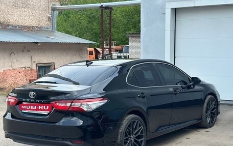 Toyota Camry, 2020 год, 2 490 000 рублей, 8 фотография