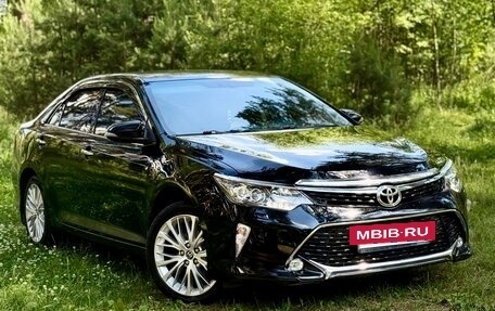 Toyota Camry, 2017 год, 2 223 000 рублей, 3 фотография
