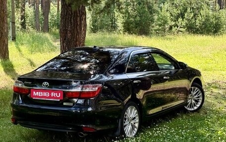 Toyota Camry, 2017 год, 2 223 000 рублей, 4 фотография