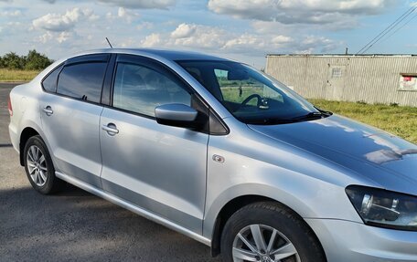 Volkswagen Polo VI (EU Market), 2016 год, 950 000 рублей, 2 фотография