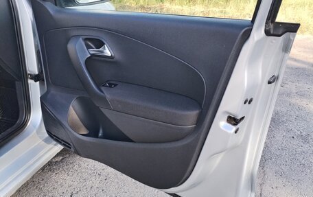 Volkswagen Polo VI (EU Market), 2016 год, 950 000 рублей, 18 фотография