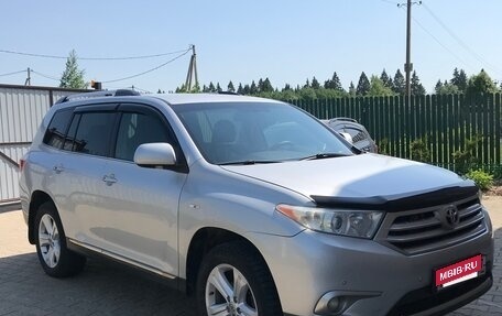 Toyota Highlander III, 2010 год, 1 500 000 рублей, 2 фотография