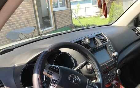 Toyota Highlander III, 2010 год, 1 500 000 рублей, 19 фотография