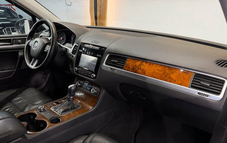 Volkswagen Touareg III, 2013 год, 1 750 000 рублей, 18 фотография