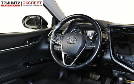 Toyota Camry, 2018 год, 2 357 000 рублей, 13 фотография