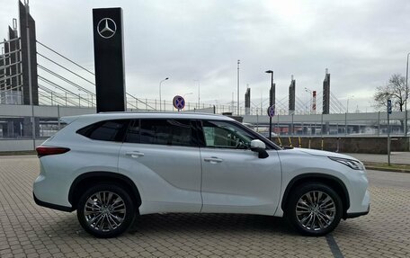 Toyota Highlander, 2026 год, 5 670 000 рублей, 8 фотография