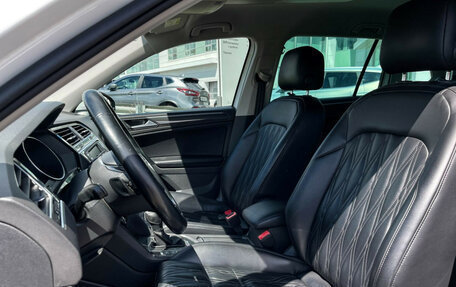 Volkswagen Tiguan II, 2017 год, 2 197 000 рублей, 16 фотография
