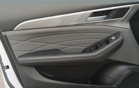 Haval F7x I, 2022 год, 1 990 000 рублей, 17 фотография