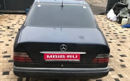 Mercedes-Benz E-Класс, 1995 год, 1 800 000 рублей, 4 фотография