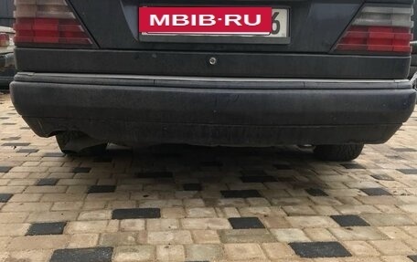 Mercedes-Benz E-Класс, 1995 год, 1 800 000 рублей, 5 фотография