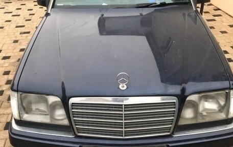 Mercedes-Benz E-Класс, 1995 год, 1 800 000 рублей, 6 фотография