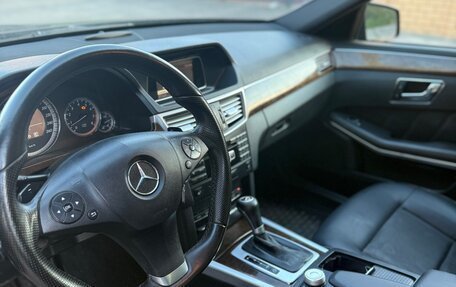 Mercedes-Benz E-Класс, 2011 год, 1 320 000 рублей, 9 фотография