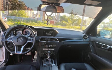 Mercedes-Benz C-Класс, 2012 год, 1 700 000 рублей, 4 фотография