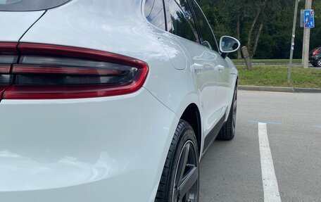 Porsche Macan I рестайлинг, 2015 год, 2 900 000 рублей, 24 фотография