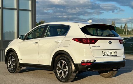 KIA Sportage IV рестайлинг, 2021 год, 2 285 000 рублей, 10 фотография