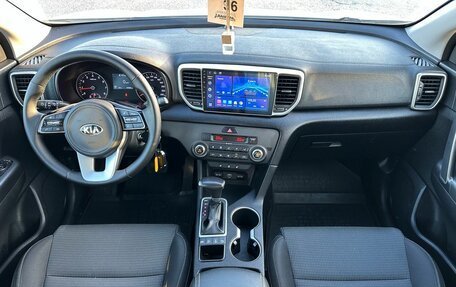 KIA Sportage IV рестайлинг, 2021 год, 2 285 000 рублей, 30 фотография
