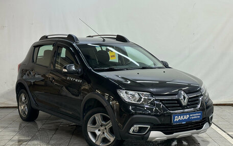 Renault Sandero II рестайлинг, 2019 год, 1 150 000 рублей, 2 фотография