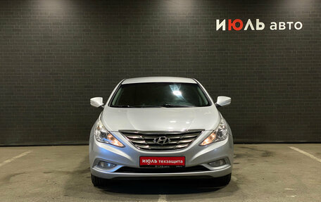 Hyundai Sonata VI, 2011 год, 1 120 000 рублей, 2 фотография