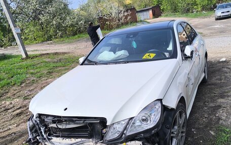 Mercedes-Benz E-Класс, 2012 год, 700 000 рублей, 5 фотография