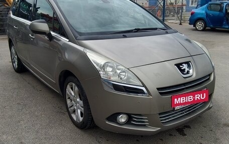 Peugeot 5008 I рестайлинг, 2011 год, 850 000 рублей, 3 фотография