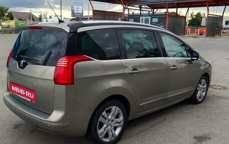 Peugeot 5008 I рестайлинг, 2011 год, 850 000 рублей, 4 фотография