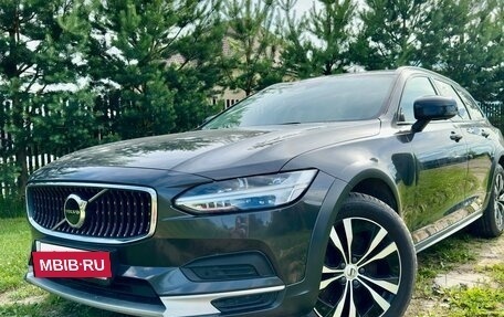 Volvo V90 Cross Country I рестайлинг, 2020 год, 3 600 000 рублей, 2 фотография