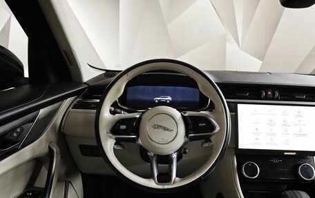 Jaguar F-Pace, 2021 год, 4 385 000 рублей, 16 фотография