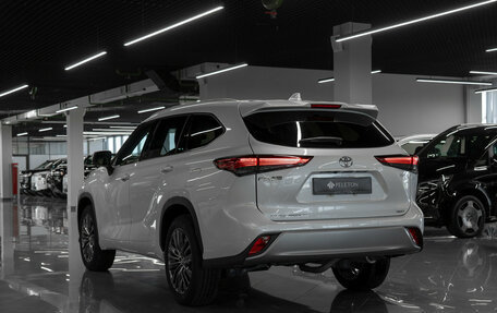 Toyota Highlander, 2025 год, 5 400 000 рублей, 4 фотография