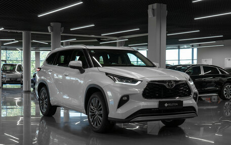 Toyota Highlander, 2025 год, 5 400 000 рублей, 2 фотография