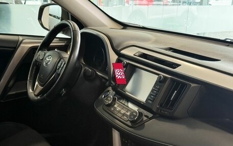 Toyota RAV4, 2018 год, 2 925 000 рублей, 9 фотография