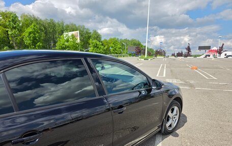 Volkswagen Jetta VI, 2013 год, 1 300 000 рублей, 4 фотография