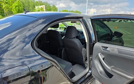 Volkswagen Jetta VI, 2013 год, 1 300 000 рублей, 11 фотография