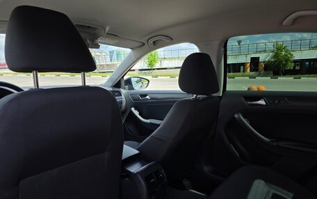 Volkswagen Jetta VI, 2013 год, 1 300 000 рублей, 19 фотография