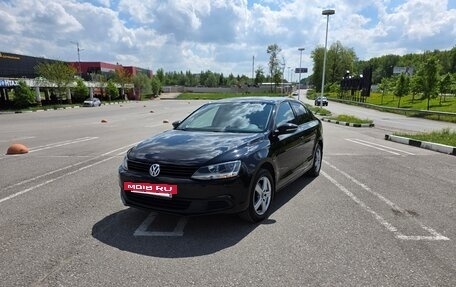 Volkswagen Jetta VI, 2013 год, 1 300 000 рублей, 24 фотография