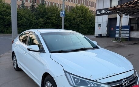 Hyundai Elantra VI рестайлинг, 2019 год, 1 100 000 рублей, 2 фотография