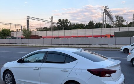 Hyundai Elantra VI рестайлинг, 2019 год, 1 100 000 рублей, 4 фотография