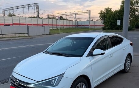 Hyundai Elantra VI рестайлинг, 2019 год, 1 100 000 рублей, 5 фотография