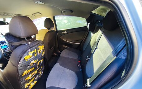 Hyundai Solaris II рестайлинг, 2012 год, 680 000 рублей, 16 фотография