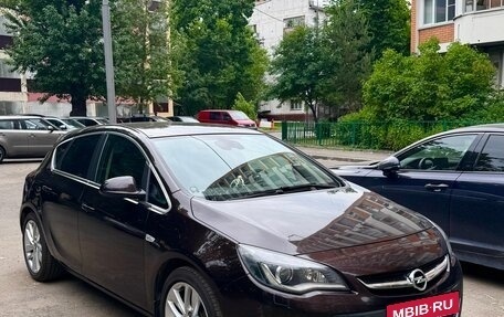 Opel Astra J, 2014 год, 1 400 000 рублей, 10 фотография