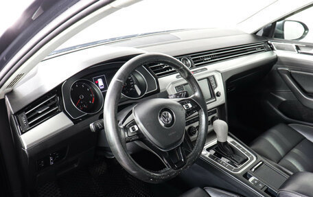 Volkswagen Passat B8 рестайлинг, 2016 год, 1 447 000 рублей, 7 фотография