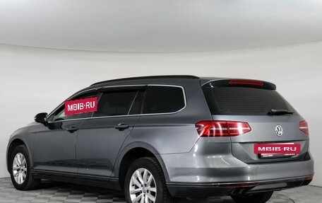 Volkswagen Passat B8 рестайлинг, 2016 год, 1 447 000 рублей, 5 фотография