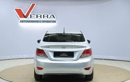 Hyundai Solaris II рестайлинг, 2011 год, 630 000 рублей, 6 фотография