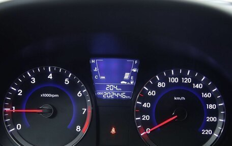 Hyundai Solaris II рестайлинг, 2011 год, 630 000 рублей, 13 фотография