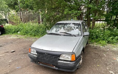 Opel Kadett E рестайлинг, 1986 год, 43 000 рублей, 2 фотография