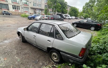Opel Kadett E рестайлинг, 1986 год, 43 000 рублей, 9 фотография